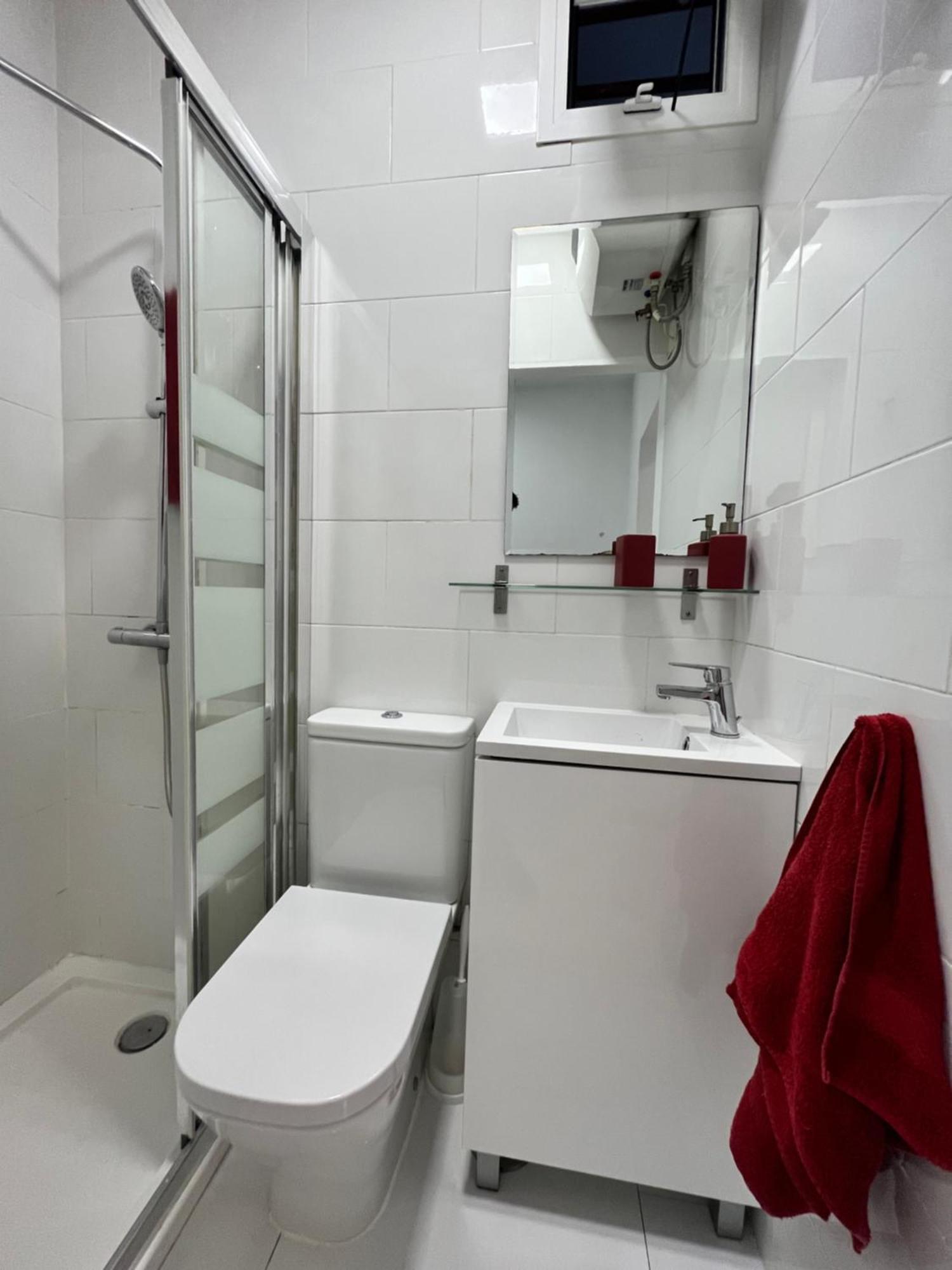 Acogedor Santa Brigida Temporal Appartement Madrid Buitenkant foto